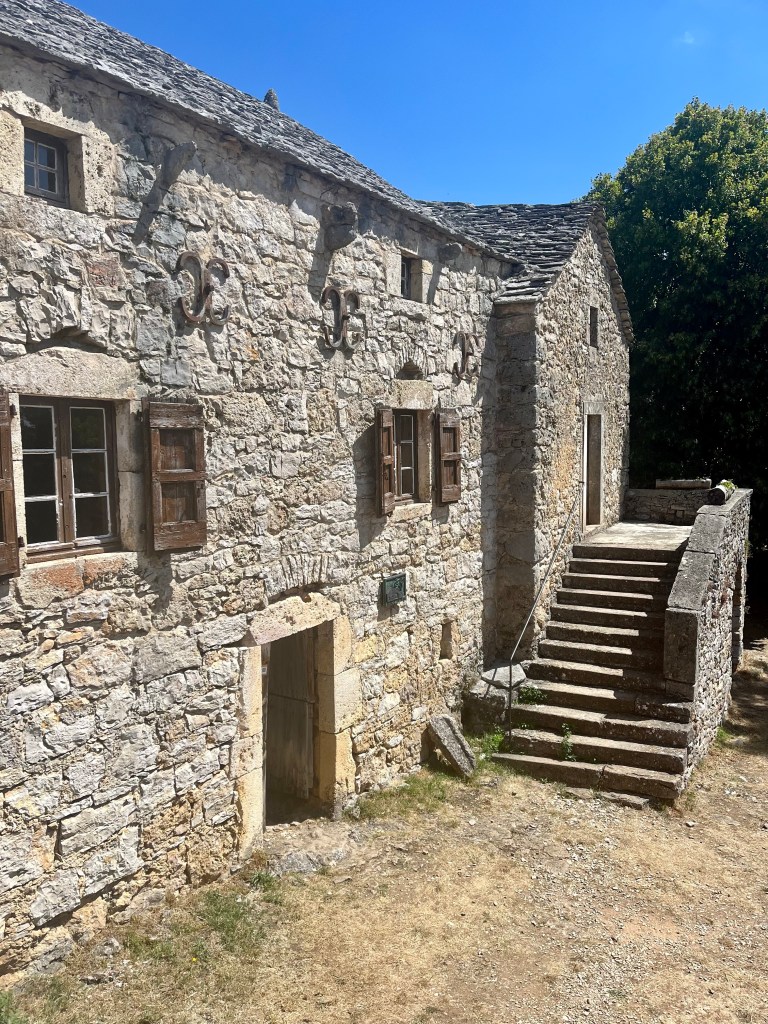 itinéraire gorges du tarn
ferme caussenarde