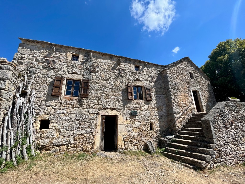 ferme caussenarde d'autrefois
itinéraire gorges du tarn
