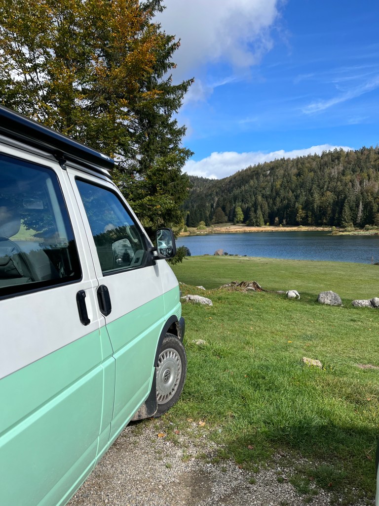 Lac Genin
van 
vanlife 
massif du jura
ain