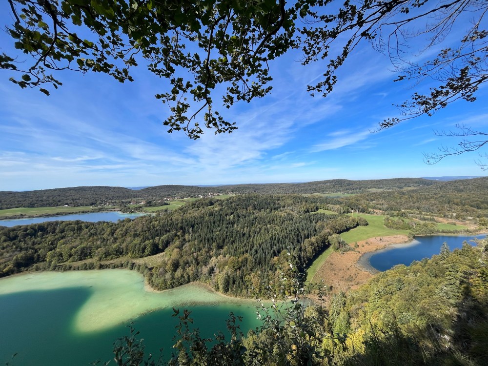 belvédère des 4 lacs jura franche comté itinéraire jura automne lacs randonnée