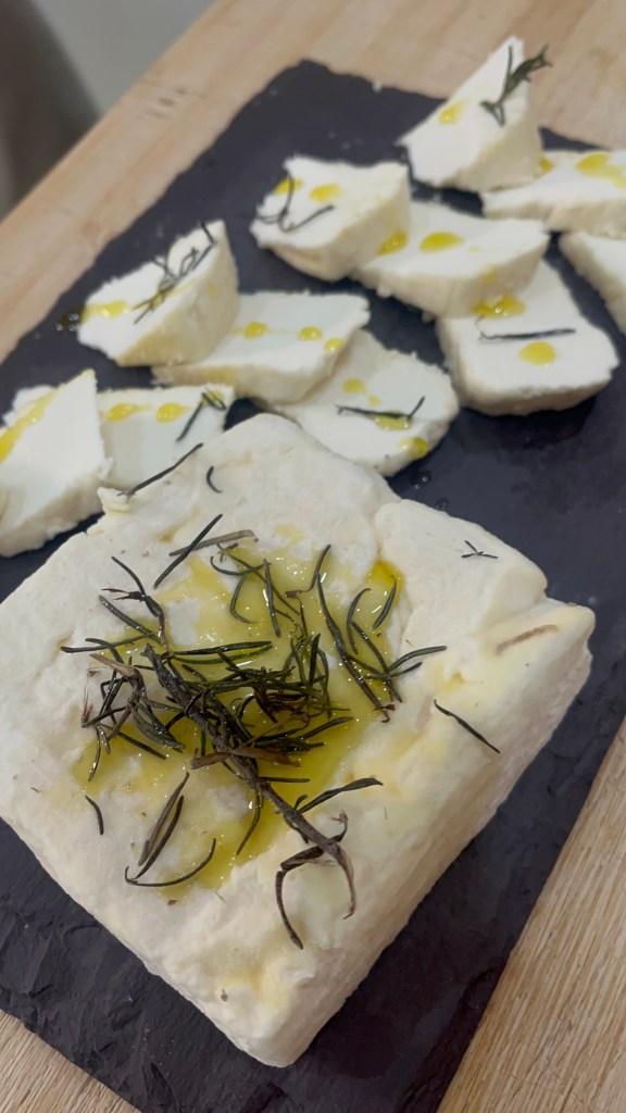 vieux nice bonnes adresses où manger spécialités locales boulangerie cafés fromagerie vin côte d'azur cartes épicuriennes